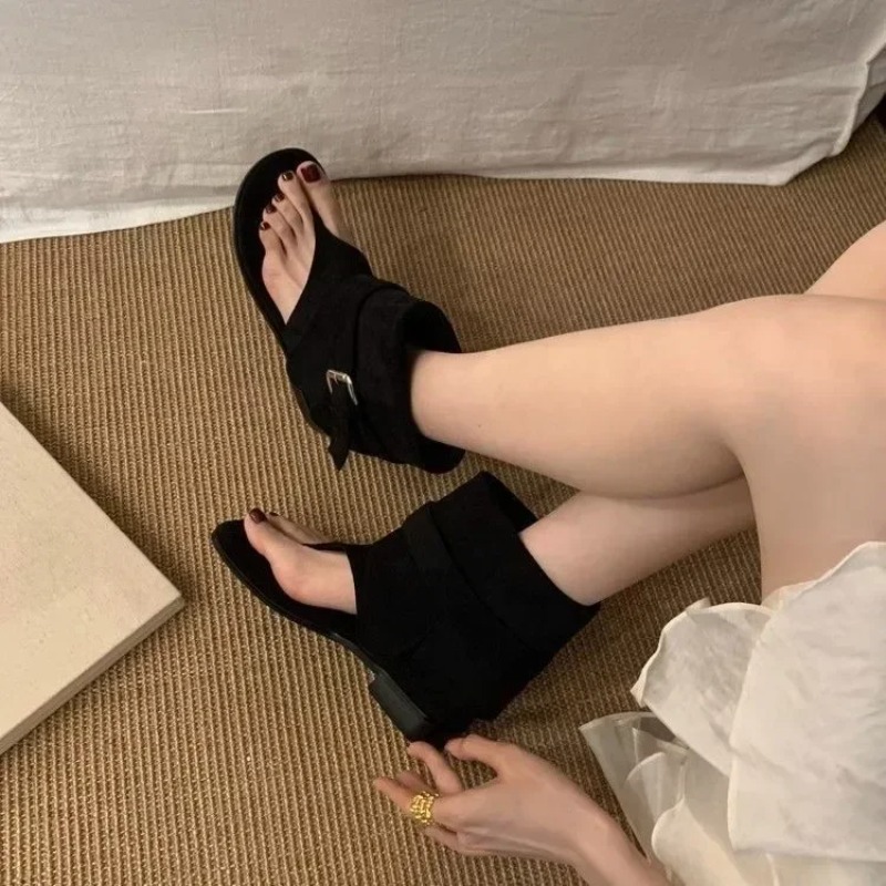 Women'S Fashion Trousers - รองเท้าบูทลำลองสไตล์สตรีท 2026 รองเท้าแตะแบบหนีบ แฟชั่นฤดูร้อน เทรนด์กางเกงขายาว