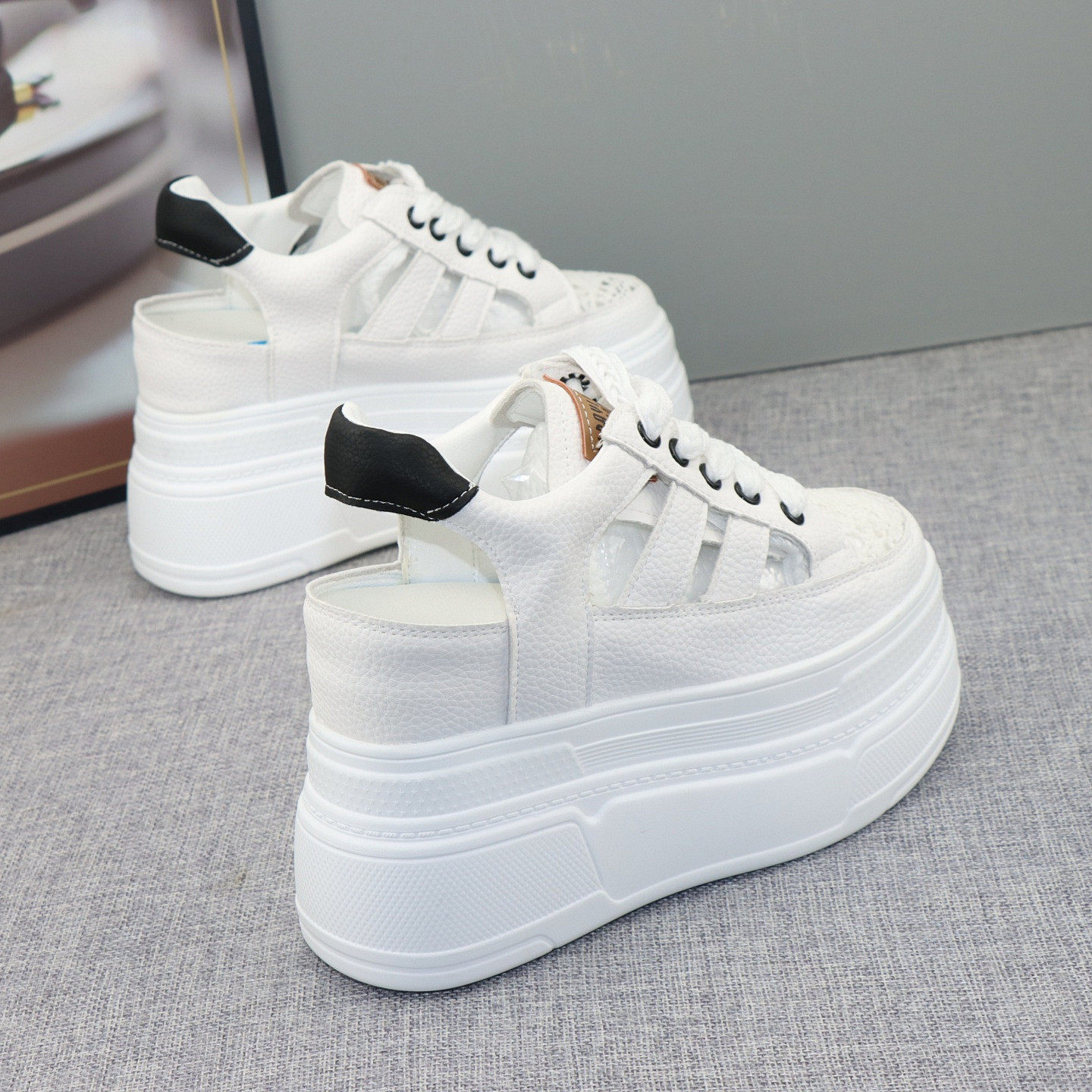 รองเท้าสีขาวระบายอากาศสำหรับผู - Women'S Fashion Petite บทวิจารณ์และราคา
